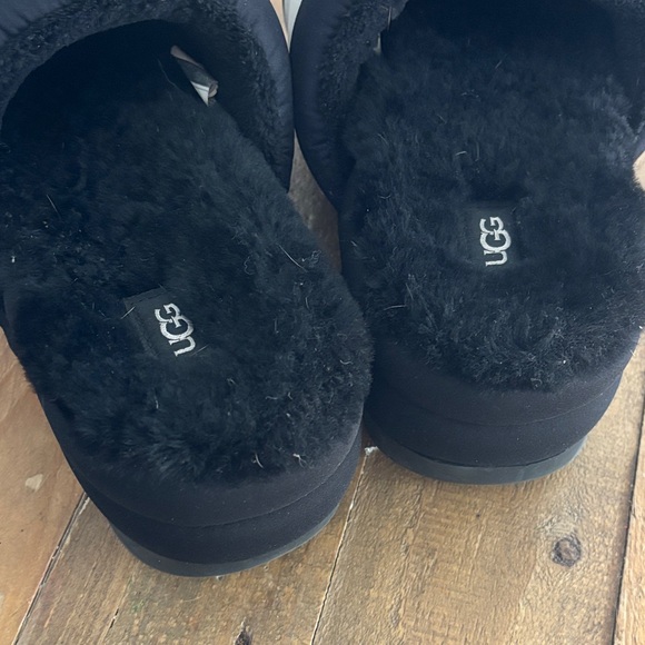 UGG Maxi Genuine Shearling Lined Sandal/platforms - Picture 4 of 5